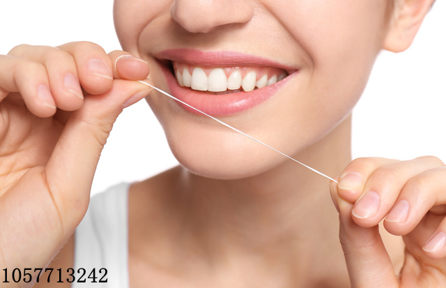 【护牙知识】经常用牙签真的能把牙缝越剔越大吗？